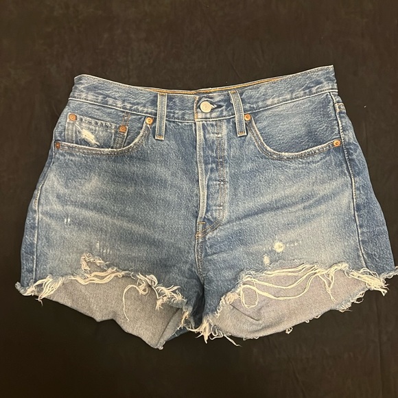 Levi’s 501 Jean shorts - Picture 1 of 8